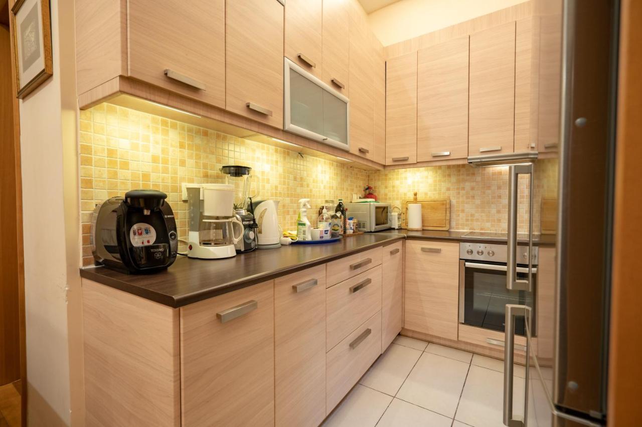 Acropolis Metro St.3 Bedrοοms 6 Persons Maisonette Афіни Екстер'єр фото